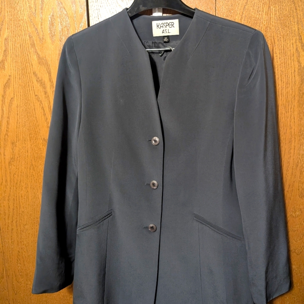 Timeless, Kasper ASL Gray Silk Pantsuit, Size 12